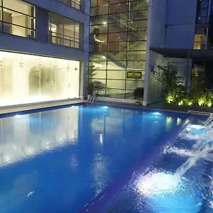 Hotel Lakeshore Heights