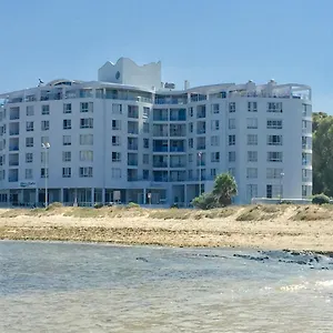 Ocean Breeze 3*, Strand South Africa